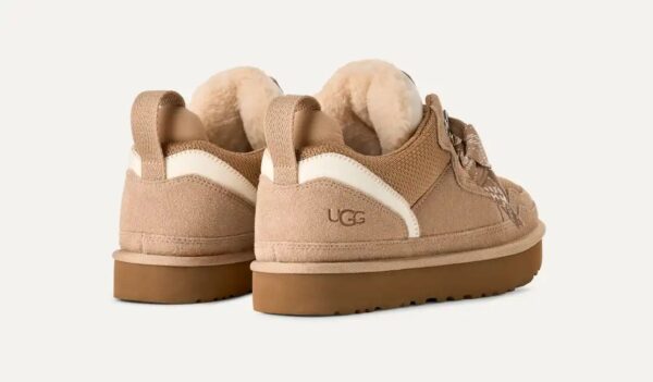 ⁦UGG Lowmel Sand נעלי סניקרס לנשים לואמל סנד⁩ – תמונה ⁦3⁩